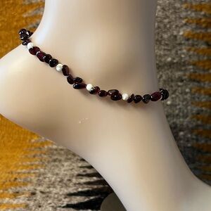 10 1/2 inch garnet & pearl anklet